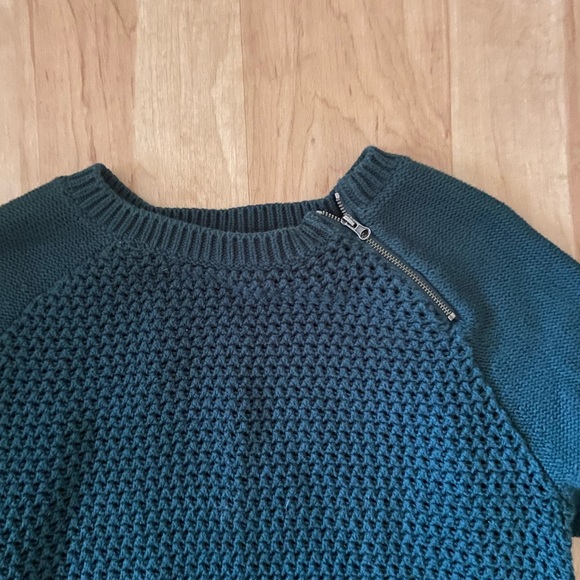 Ann Taylor Loft Sweater - Picture 2 of 5